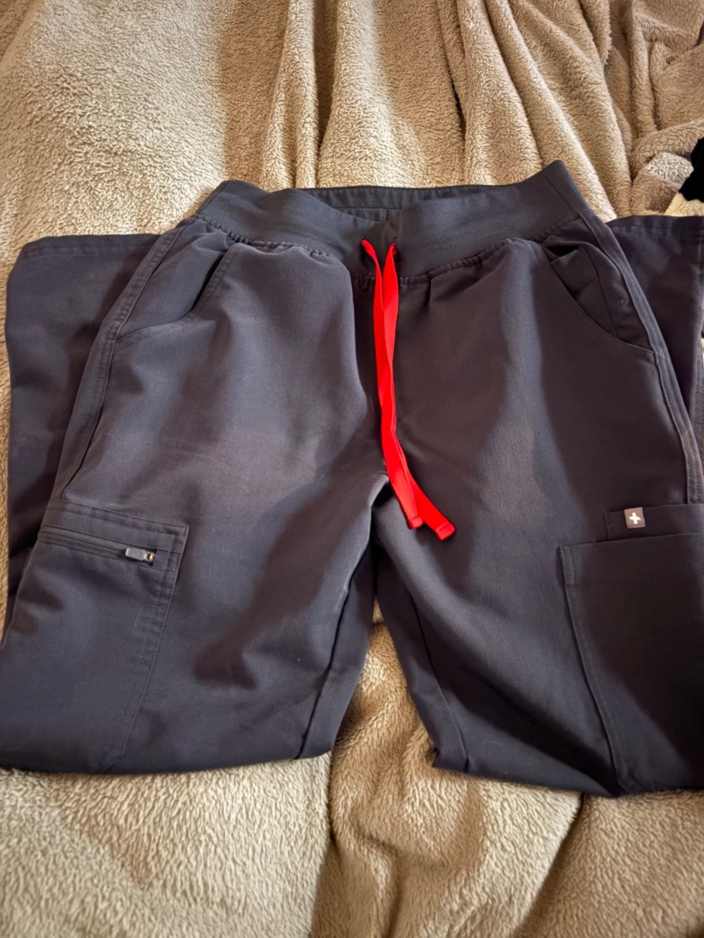 Figs size small petite straight leg